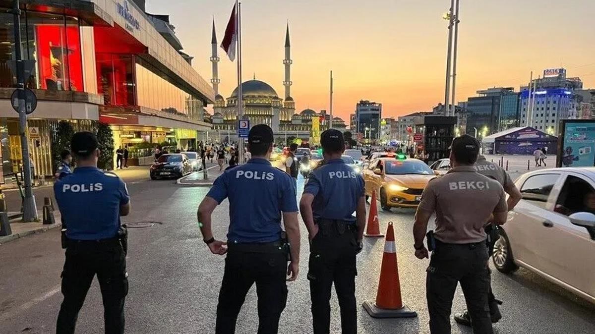 İstanbul'da Huzur İstanbul uygulaması gece yarısını geçti: 529 gözaltının yanında polisin kasasından neler çık