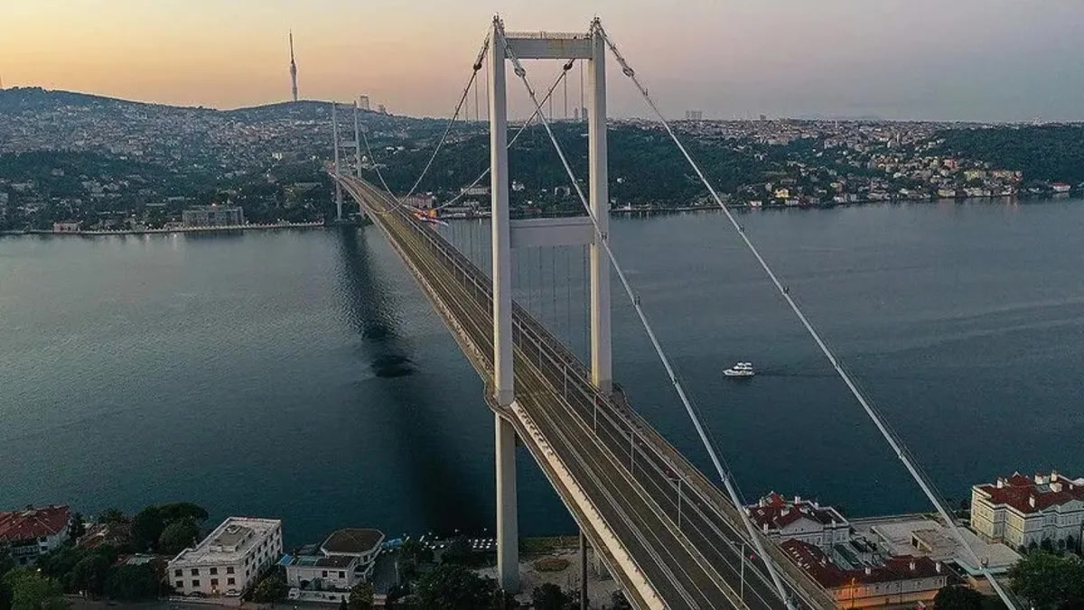 İstanbul Maratonu'nda kapalı yollar belli oldu: 1 Kasım'da Galata Köprüsü'nden geçmek isteyen ne yapacak?
