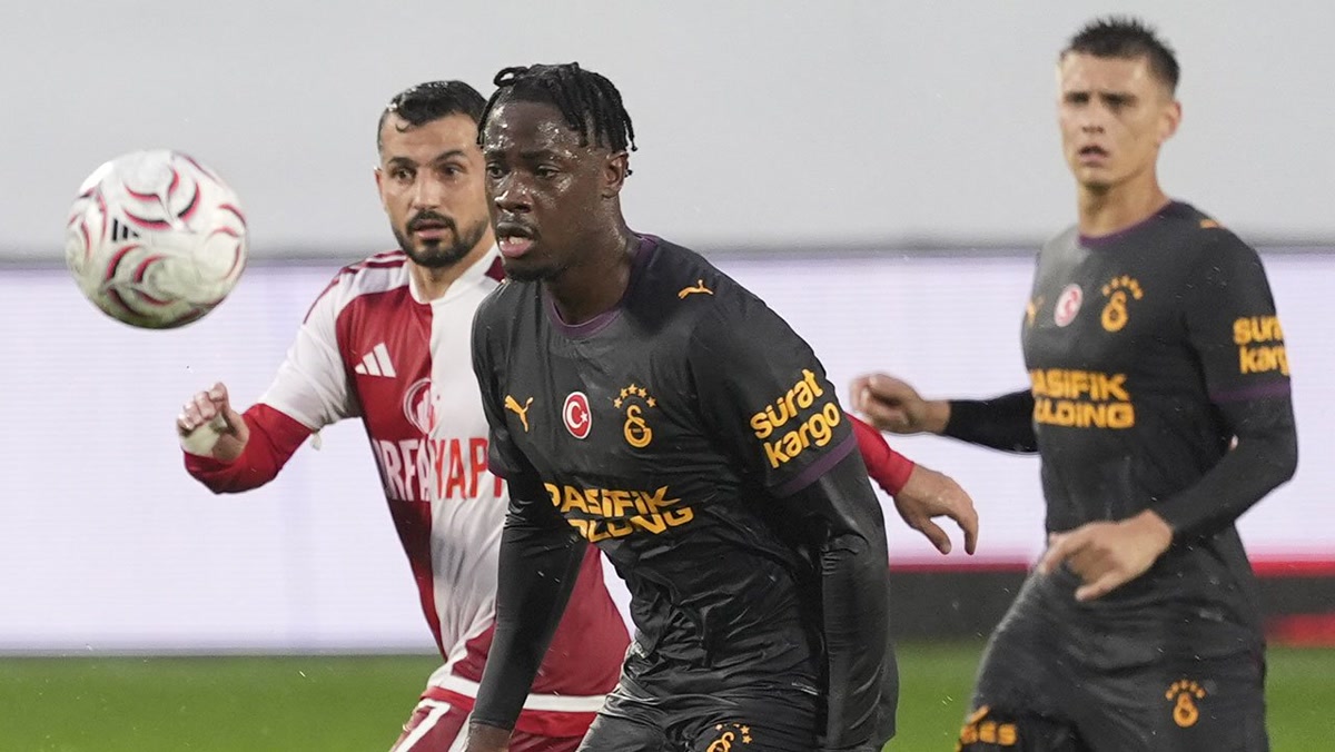 İstanbul Pendik'te Pendikspor - Galatasaray hazırlık maçı: GS devreyi 3-0 geride kapattı, ikinci yarıda öyle b
