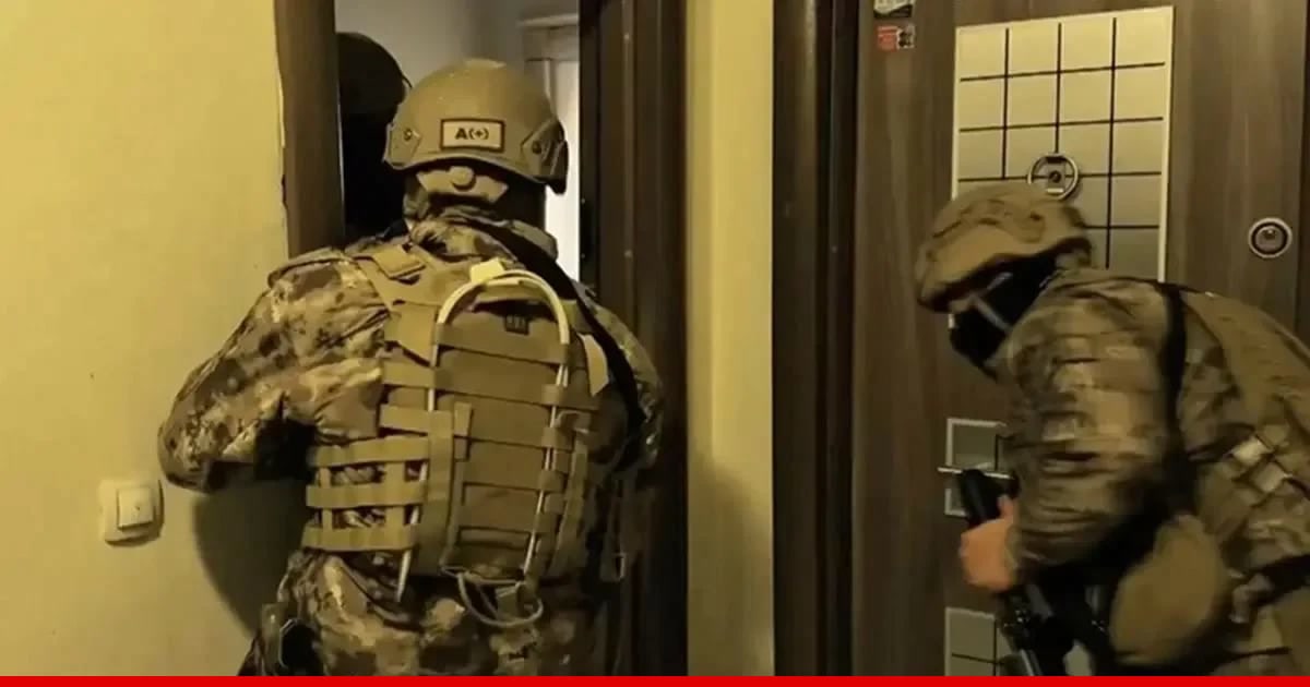 İstanbul'da 13 ilde uyuşturucu operasyonu: 2 bin polis, 42 yakalama, kriptolu yazışmalar meğer öyle bir rakamı