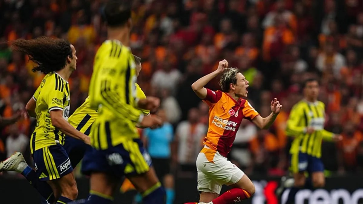 İstanbul'da VAR kayıtları çıktı, Atilla Karaoğlan'ın derbideki 67. dakika kararı yeniden masada: penaltı var m