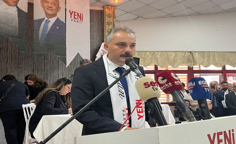İzmir Buca'da Yeni Parti ilçe başkanlığı seçiminde sayım sırasında tekme yumruk: polis salona girdiğinde sandı