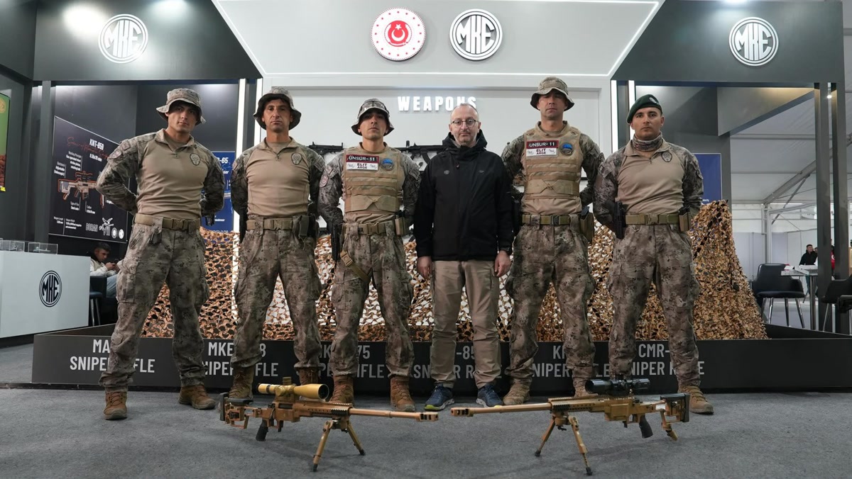 İzmir Foça'da 20 ülkenin keskin nişancıları BORAN-8'de yarıştı: birinciliği kim aldı, zafer hangi yerli tüfekt