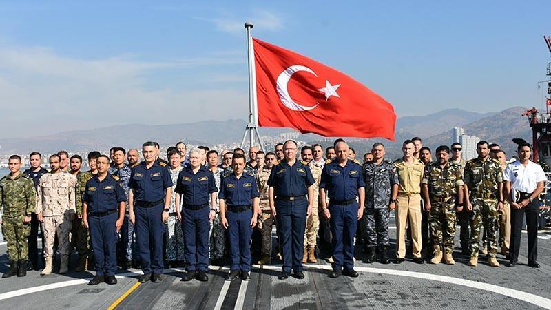 İzmir Körfezi'nde NUSRET-2026 mayın harbi tatbikatı: 26 ülkenin önünde Oramiral Ercüment Tatlıoğlu öyle bir şe