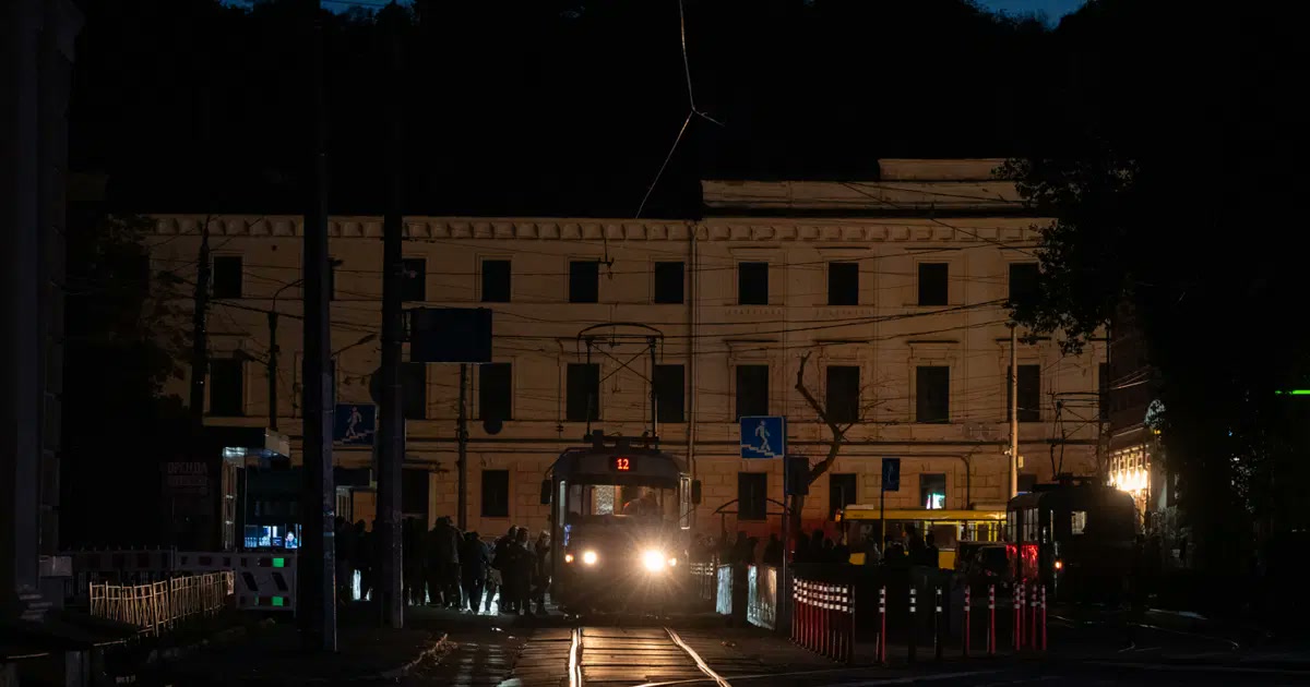 Kiev'de ışıklar söndü, Zaporijya'da 8 kişi öldü, Odessa Limanı'nda vurulan geminin yükü için Moskova ne iddia 
