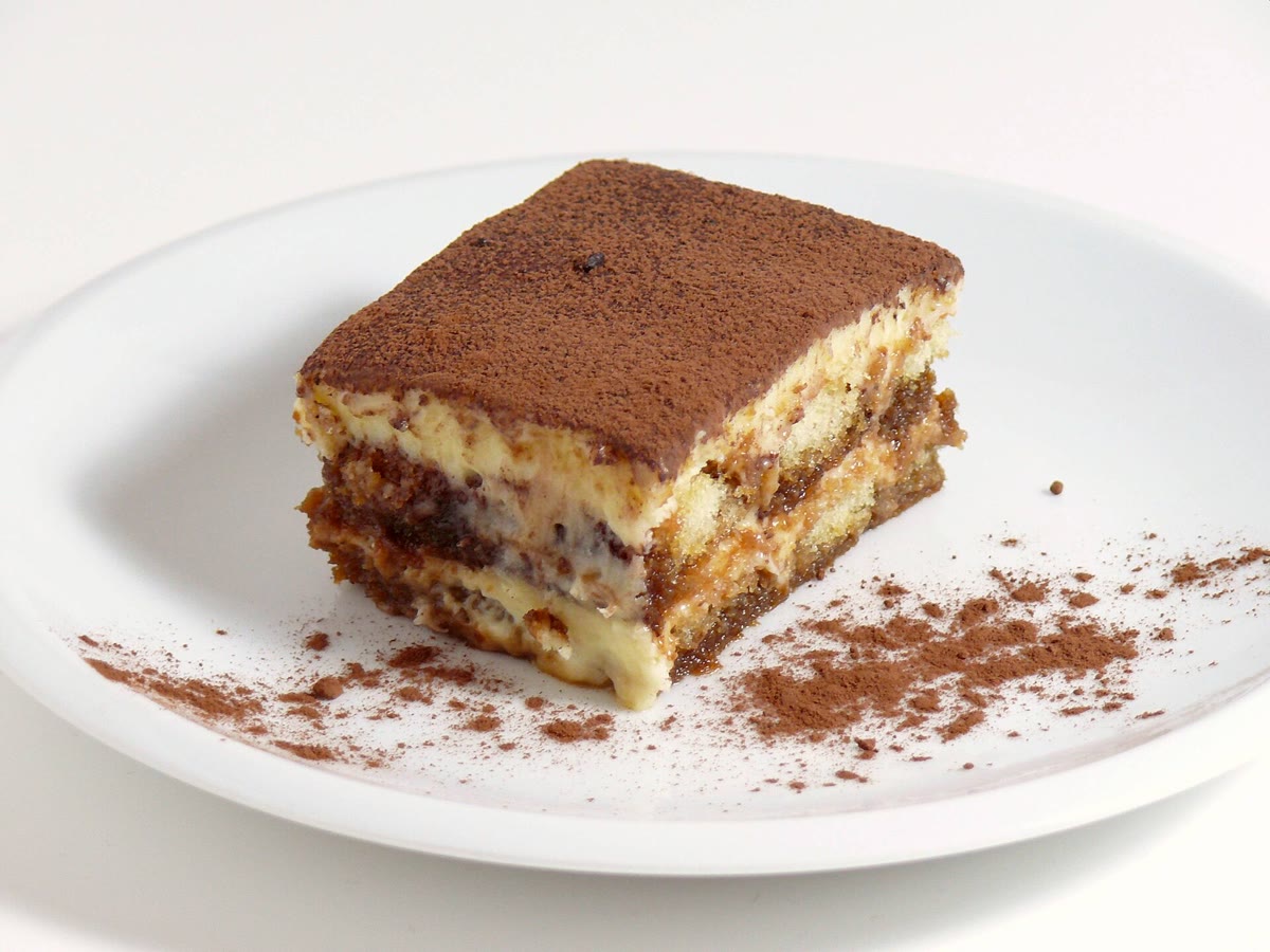 Evde klasik tarifle hazırlanan tiramisu