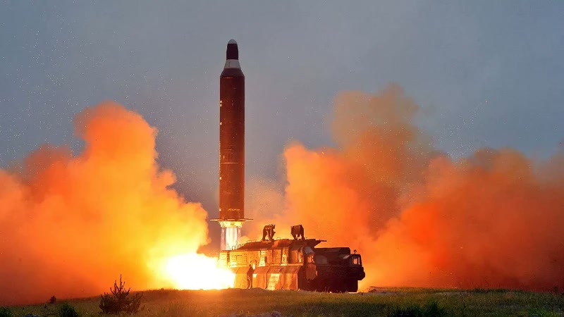 Kuzey Kore'den Doğu Denizi'ne peş peşe balistik füze, Japonya harekete geçti: Seul'deki hangi test bu fırlatma