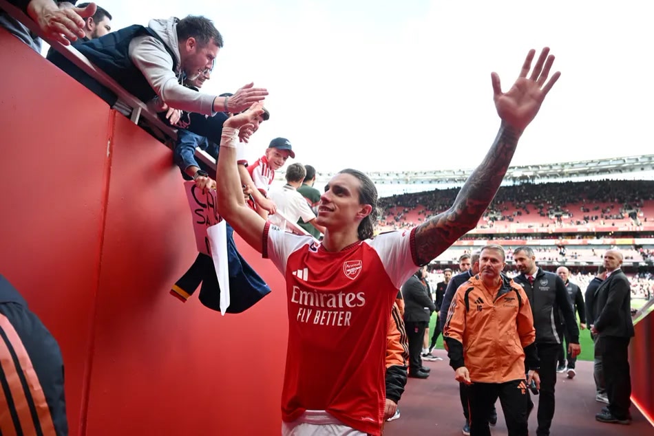 Londra'da Arsenal, Premier Lig'de Leeds'e 0-1 geriye düştü; Arteta oyuna Bruno Guimarães'i sürünce Emirates'te