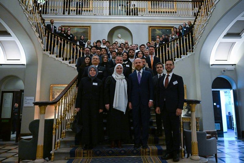Londra'da Necmeddin Bilal Erdoğan Gazze için soykırım dedi, bir başka kürsüde Türkiye hakkında öyle bir cümle