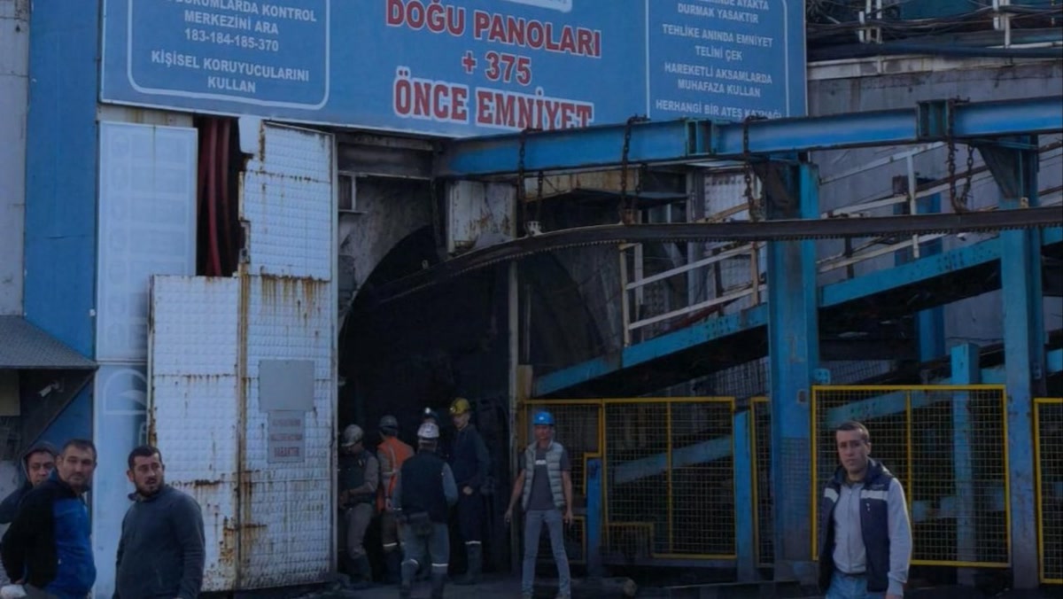 Manisa Soma'da maden göçüğü: genel müdür dahil 9 gözaltı, toprak altında kalan 7 işçiden yalnızca ikisi