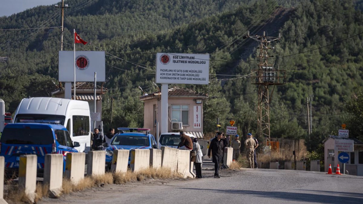 Manisa Soma'da maden göçüğü: 7 işçi mahsur kaldı, 3 savcı görevlendirildi, sabaha karşı gelen rakam yürekleri