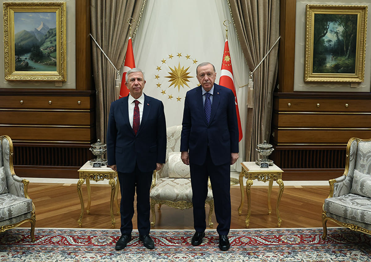 Mansur Yavaş, Ankara Büyükşehir Belediye Başkanı olarak katıldığı bir resmi programda