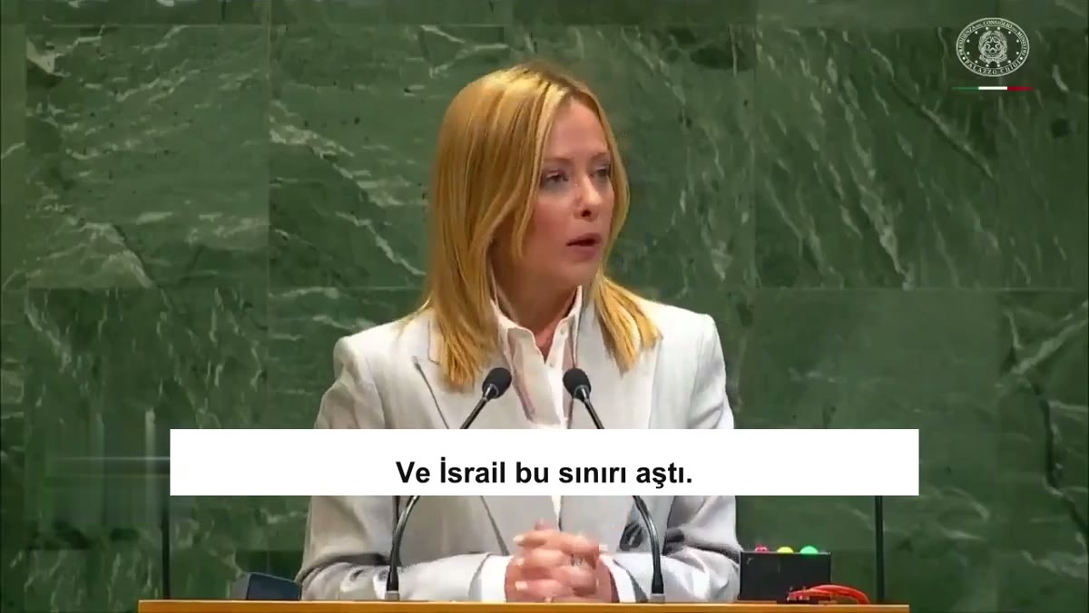Giorgia Meloni BM Genel Kurulu kürsüsünde konuşurken