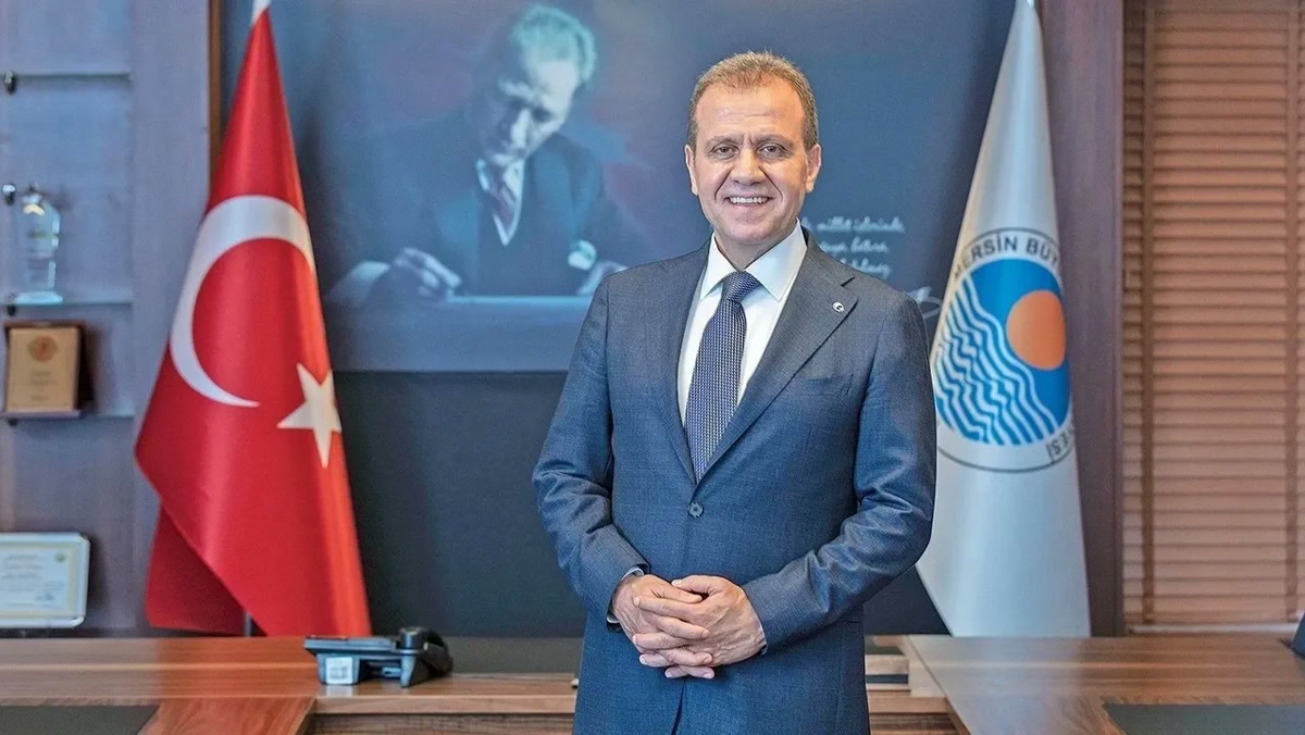 Mersin'de belediye operasyonunda 4 günlük gözaltı bitti: Vahap Seçer dahil 59 şüpheli adliyede, savcılığın hes