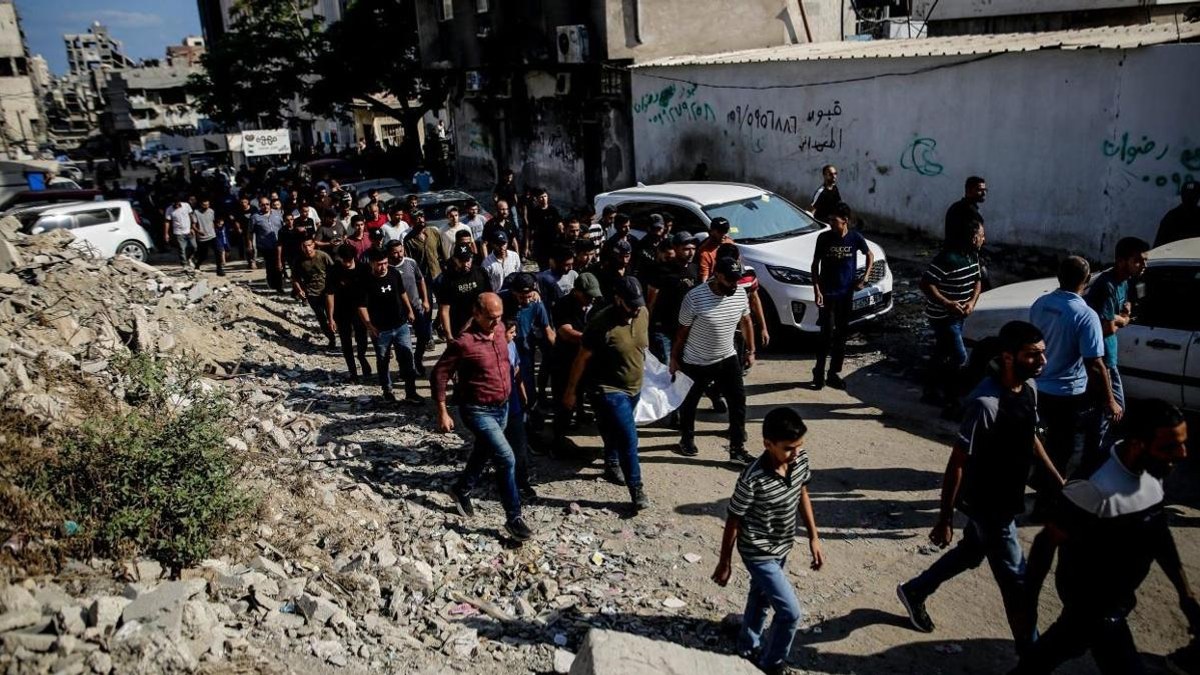 Mescid-i Aksa'ya 992 Kişilik Baskın: İsrail Yom Kippur'u Bahane Etti, Batı Şeria'da Araçlar Yakıldı