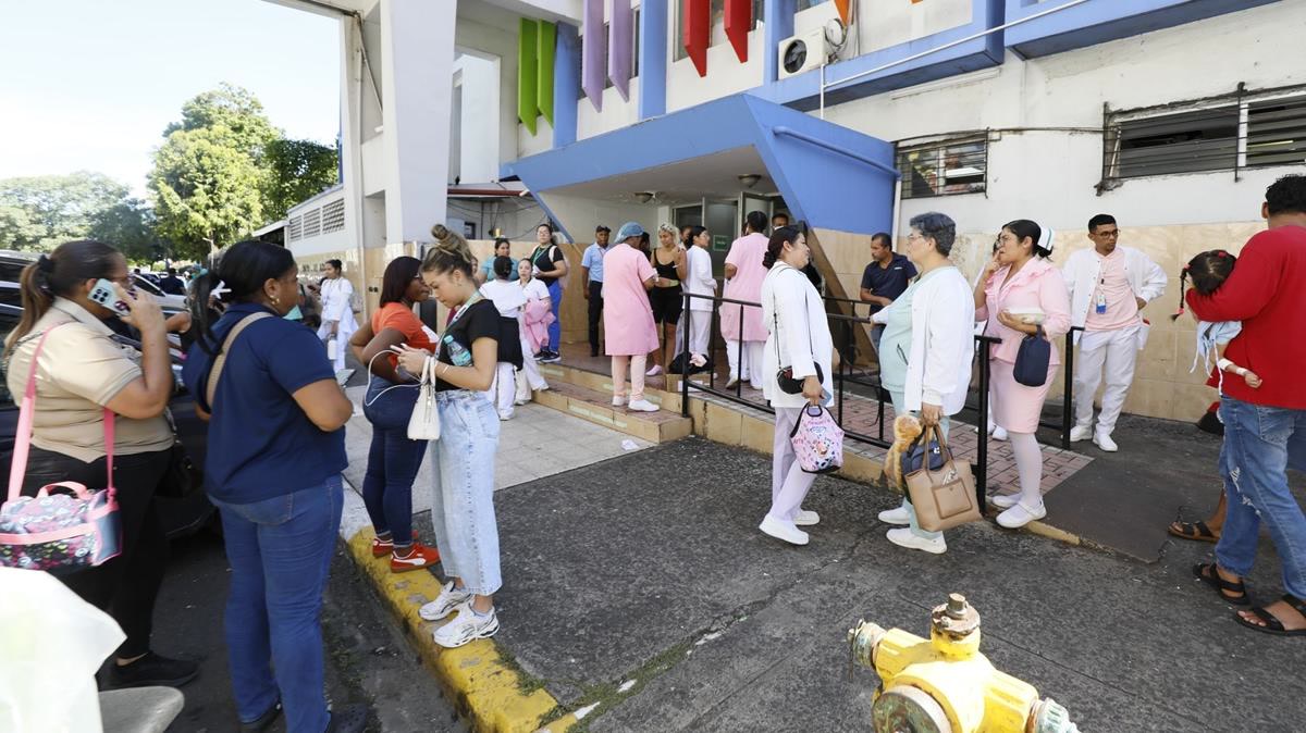 Panama'da 7,7'lik deprem Pasifik kıyısında tsunami alarmı verdirdi, Penonomé'de bir okulda ise