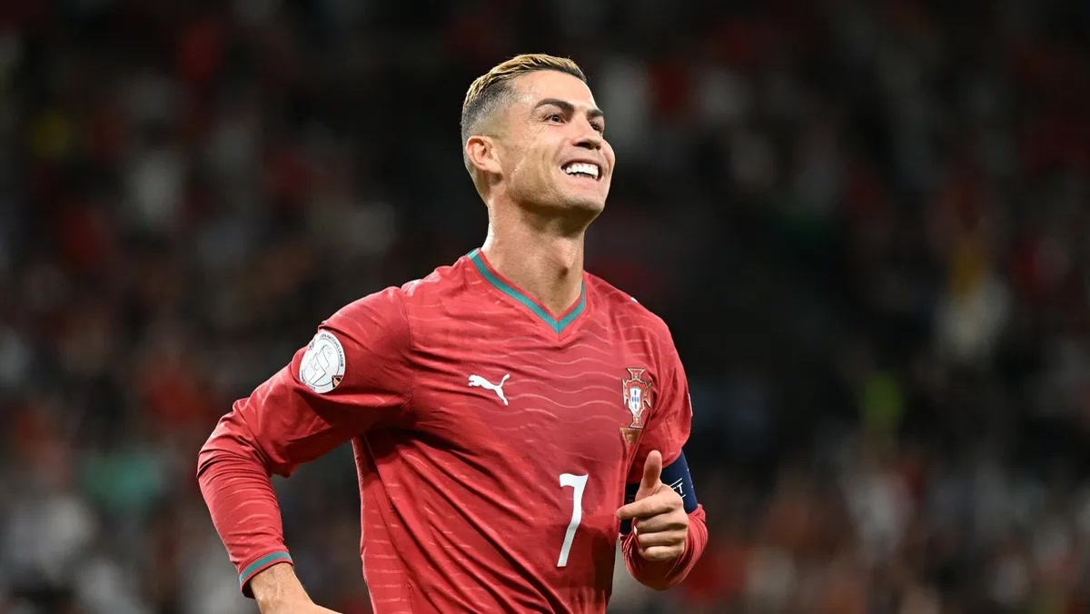 Portekiz'de Ronaldo'ya kamp cezası: 41 yaşındaki yıldız bu kez hangi isimle ters düştü?