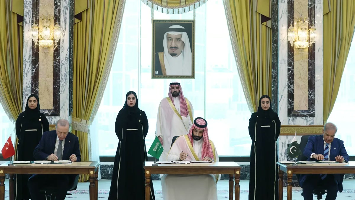 Riyad'da Mekke Anlaşması için acil toplantı: Husilerin füzeleri Türkiye ile Pakistan'ı da masaya oturttu, Suud