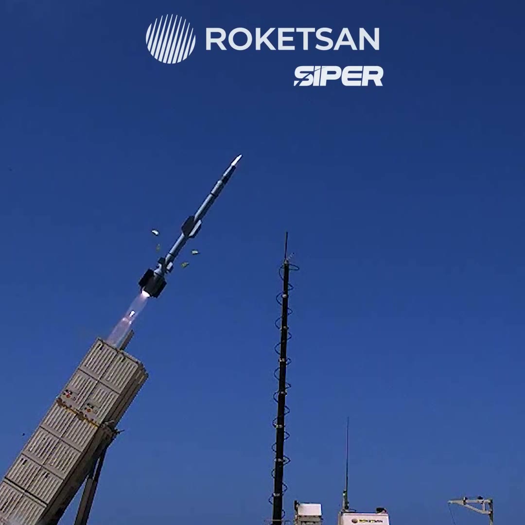 SİPER füzesi lançerden fırlatılıyor