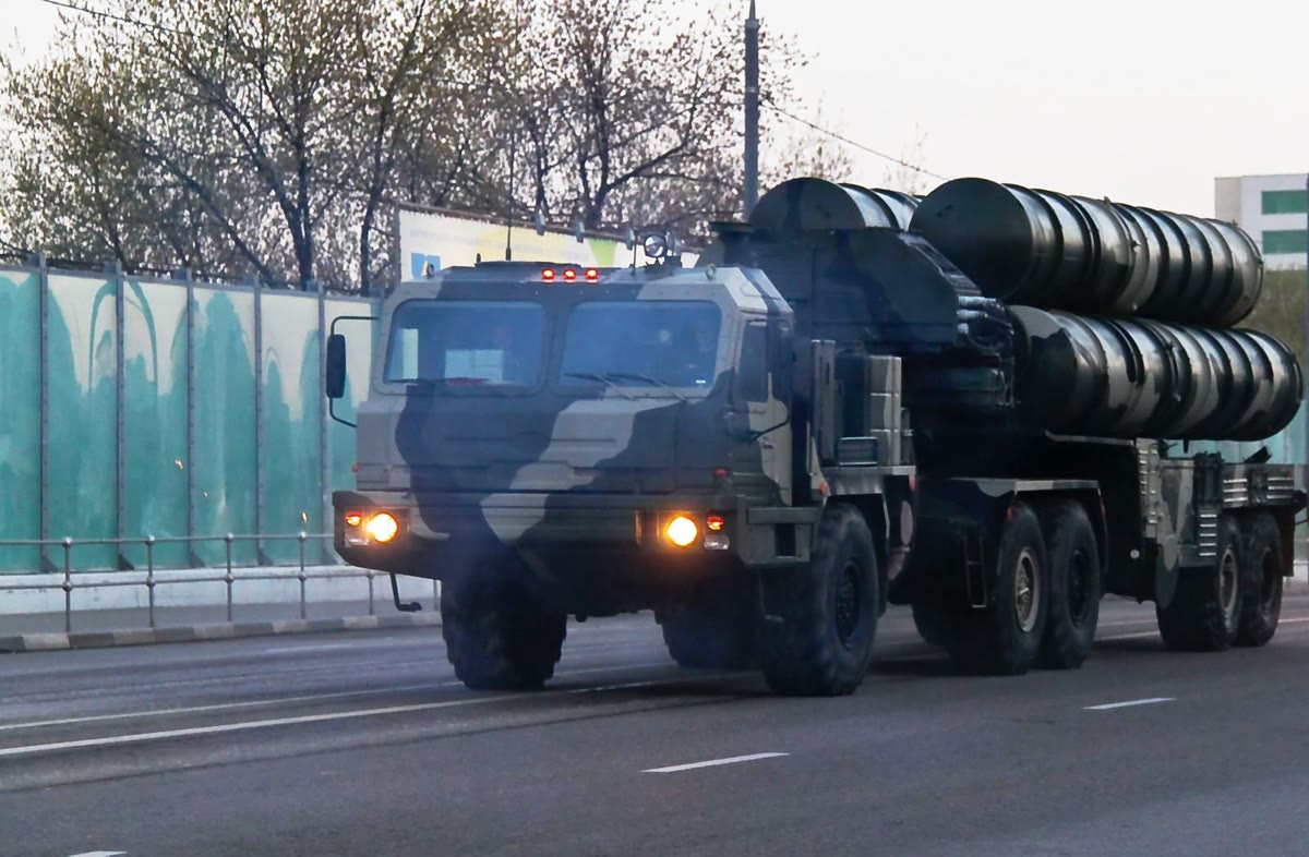 Gövde - S-400 Triumf hava savunma sistemi