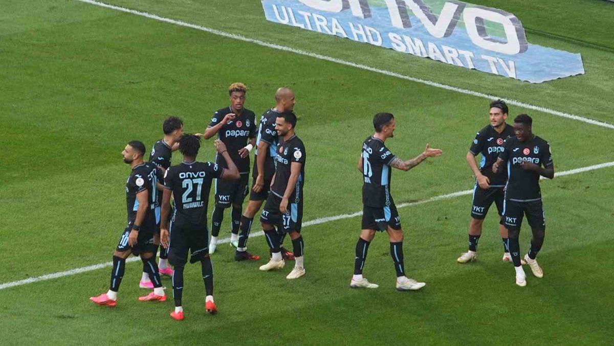 Samsun'da Samsunspor - Trabzonspor derbisinin kaderini 12 dakika çizdi: Karadeniz'de o dakikalarda ne oldu, kı