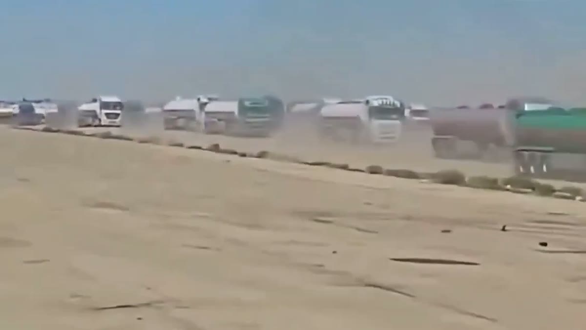 Irak petrolü taşıyan tanker konvoyu Suriye yolunda