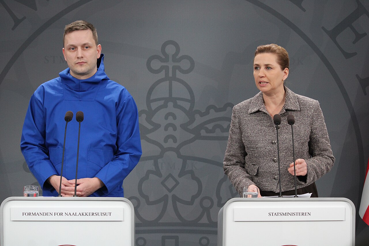 Grönland Hükümet Başkanı Jens-Frederik Nielsen ve Danimarka Başbakanı Mette Frederiksen ortak bası