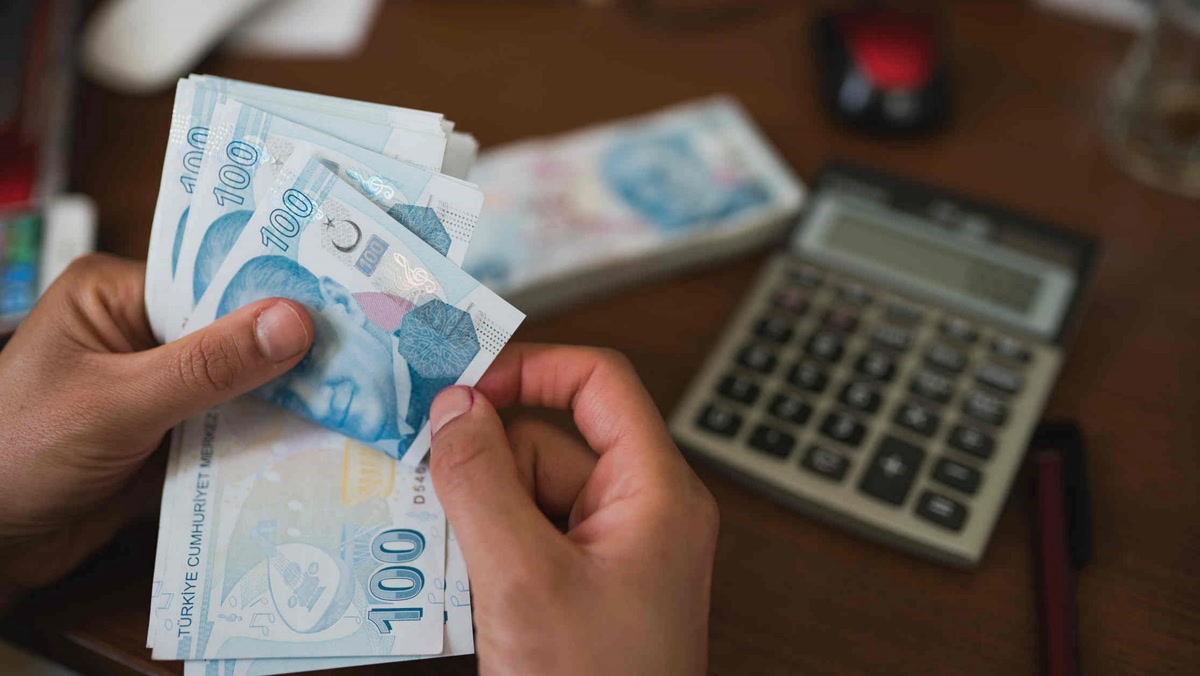 Türkiye'de emekli maaş promosyonunda ekimin en yüksek rakamı 90 bin TL: peki cebinize girecek nakit kaç lira?