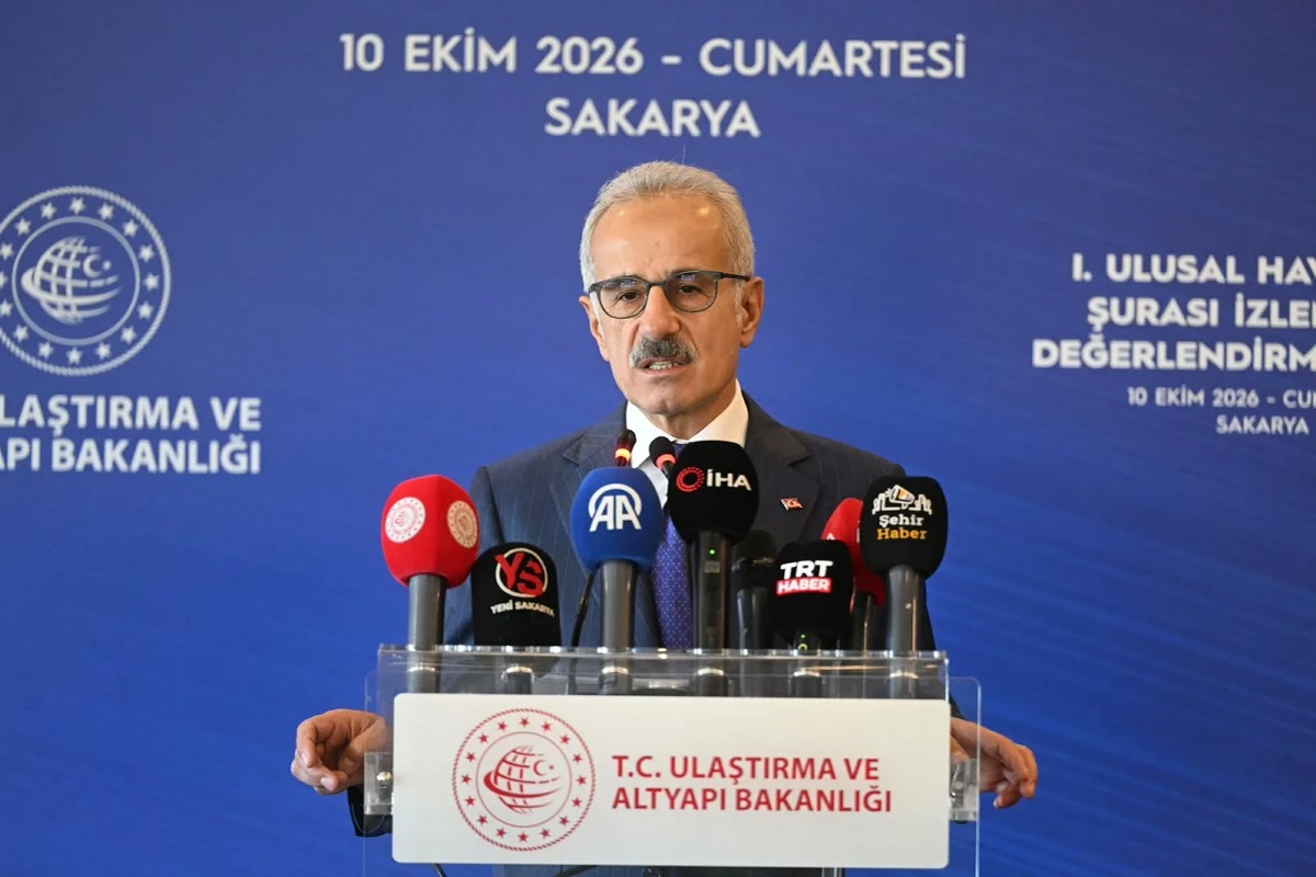 Türkiye'de İHA pilotu sayısı 1 milyon 853 bini aştı, Abdulkadir Uraloğlu ikinci rakamı da açıkladı: Gökyüzünde
