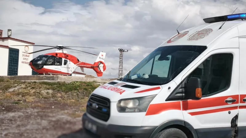Van'da 21 günlük bebek için ambulans helikopter havalandı: Çaldıran'dan yola çıkan sevkin sebebi ne?