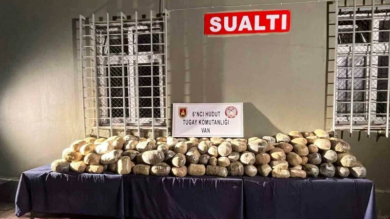 Van'da 517 kilo uyuşturucu operasyonu: 471 kilosu esrar çıktı, peki kalan 46 kilo ne?