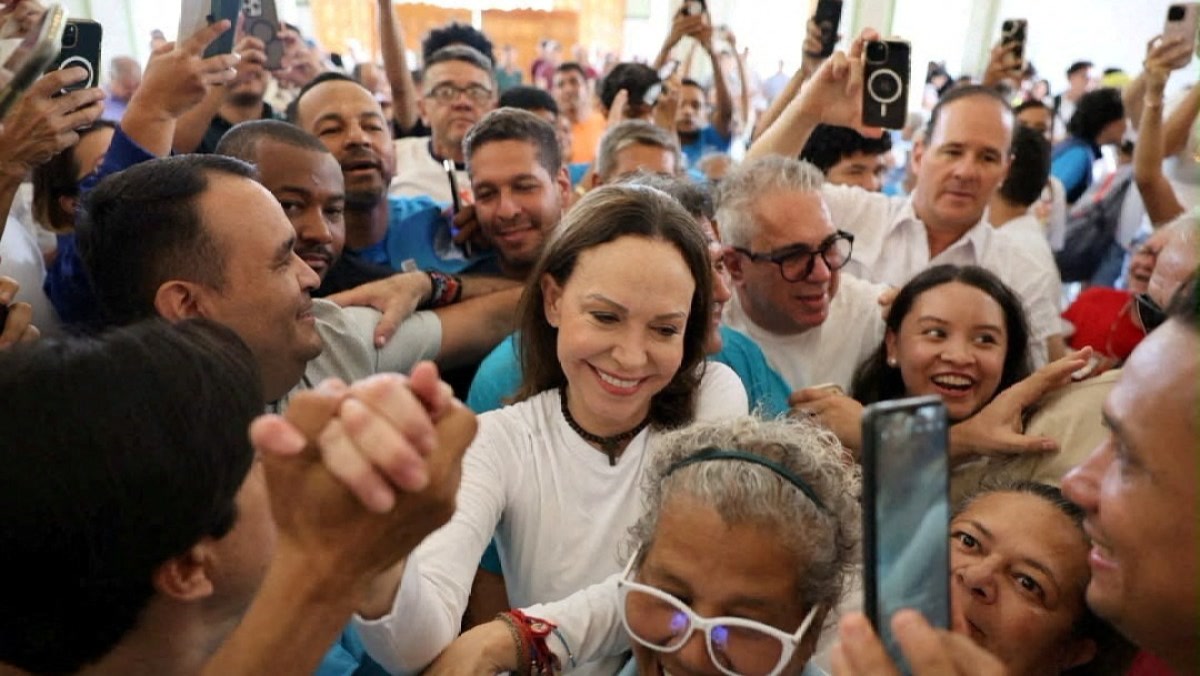 Venezuela'da muhalefet lideri Maria Corina Machado aylar sonra ülkesine döndü: Caracas'a nasıl girdi?