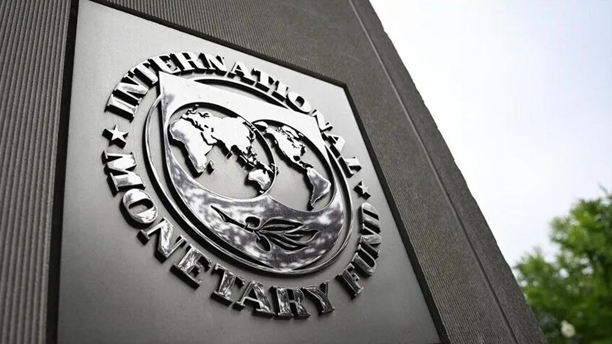 Türkiye büyüme tahmini IMF'den geldi: 2026 satırına yüzde 2,7 yazıldı, enflasyon tahmini için ise öyle bir rak