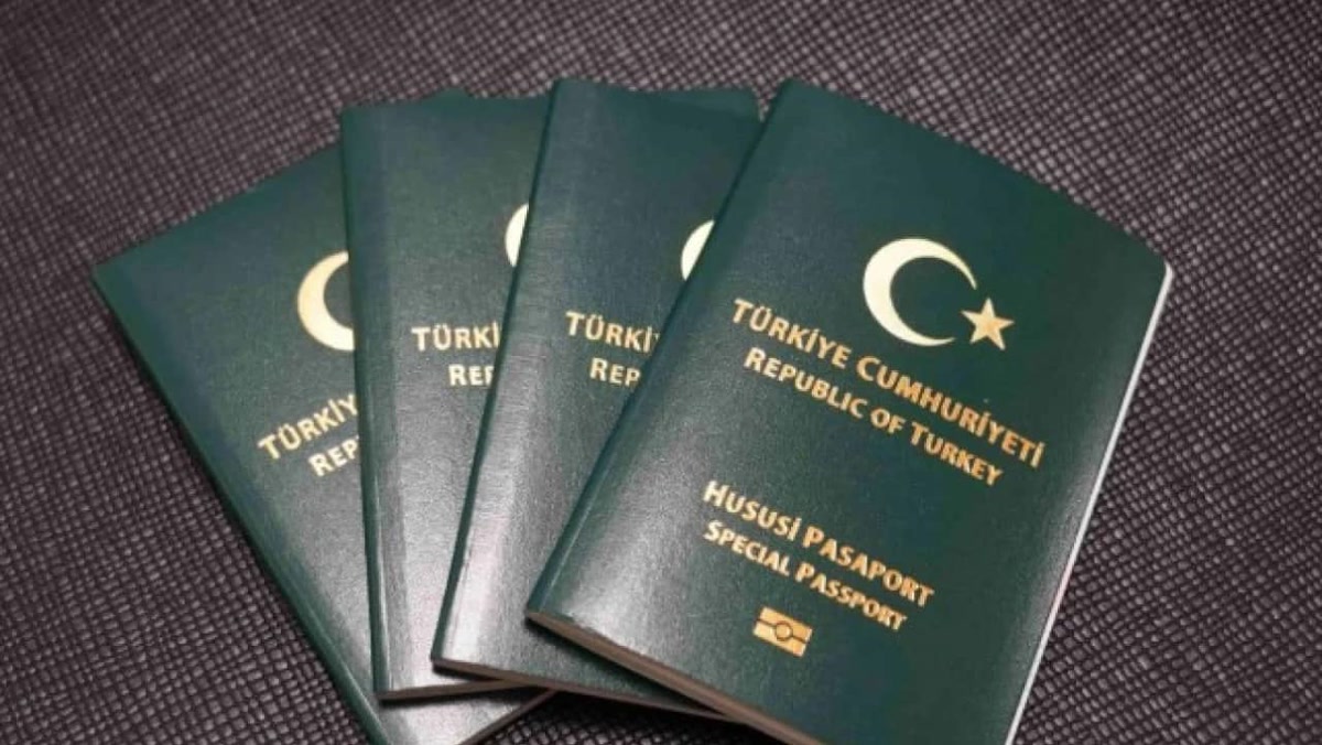 Ankara'da Meclis'e iki yeşil pasaport teklifi girdi: bu kez kapıdan kimler geçecek?